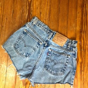 Levi’s 551 denim cutoff shorts